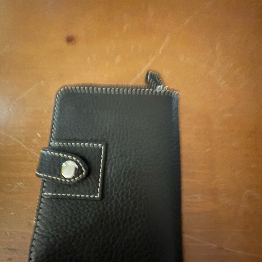 Dooney & Bourke Ladies black designer wallet - Picture 3 of 6